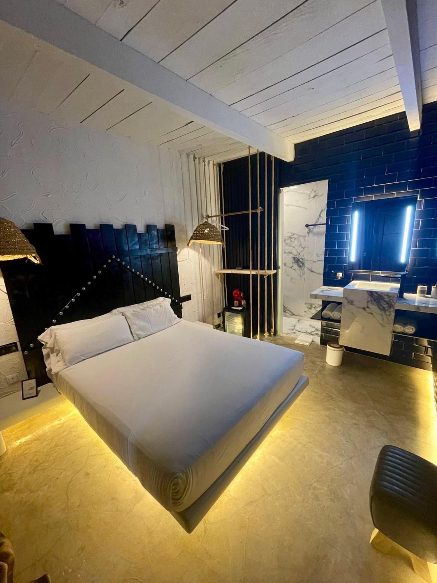 Paiise Hotels Sant Francesc de s'Estany Bagian luar foto