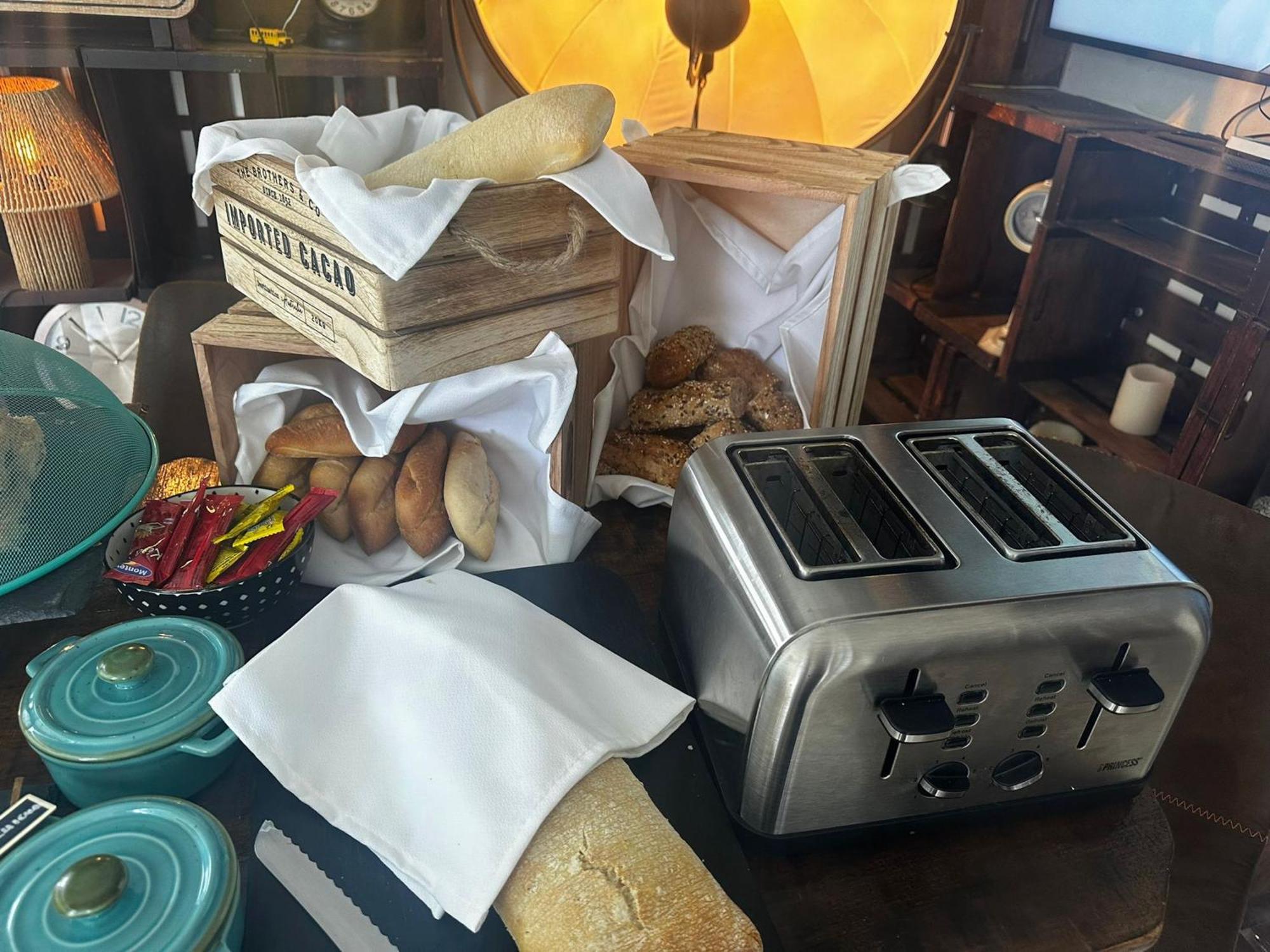 Paiise Hotels Sant Francesc de s'Estany Bagian luar foto