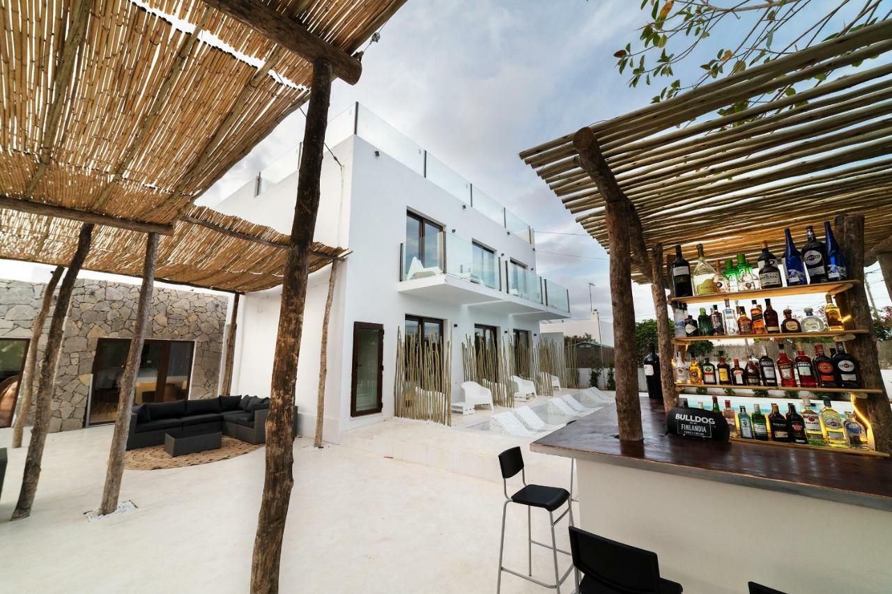 Paiise Hotels Sant Francesc de s'Estany Bagian luar foto